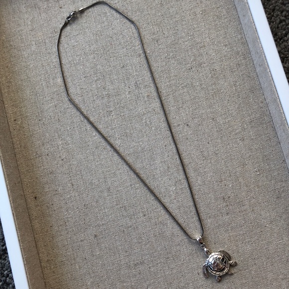 Jewelry - Sterling silver turtle necklace